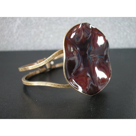 Vintage Pilgrim Brass & Resin Red Marbled Cuff Bracelet Size 7 - Picture 1 of 4